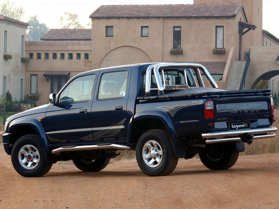  Toyota Hilux 2700i Legend 35 Double Cab 2004 года  (фото 6 из 13)